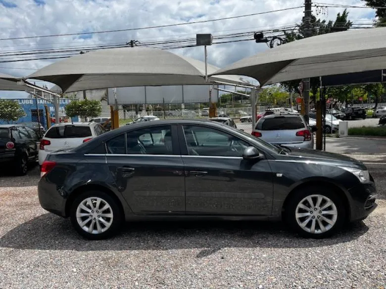 GM - Chevrolet - CRUZE LT