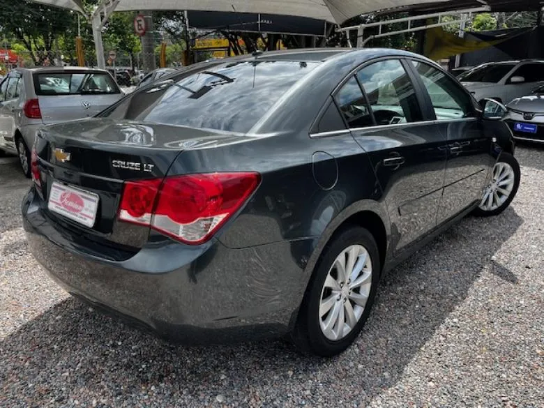 GM - Chevrolet - CRUZE LT