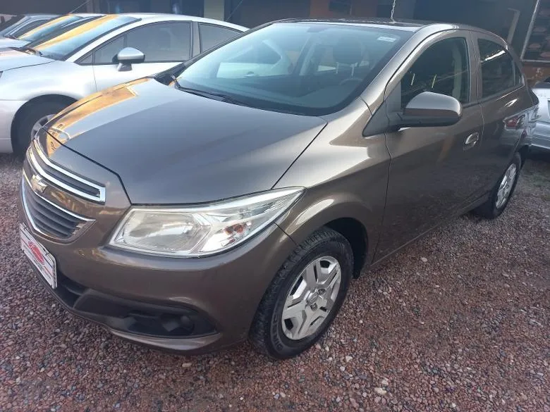 GM - Chevrolet - ONIX LT 1.0