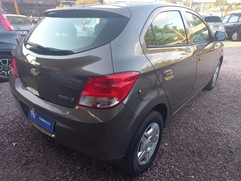 GM - Chevrolet - ONIX LT 1.0